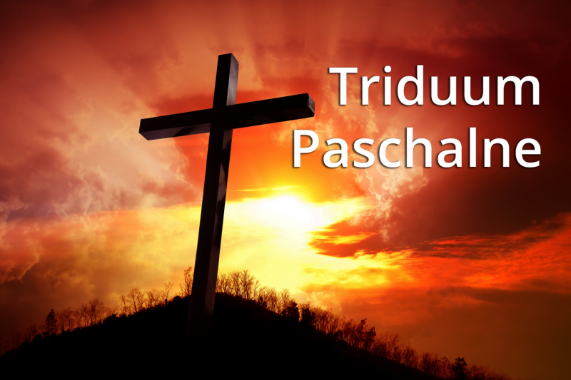 Krzyż z napisem Triduum Paschalne